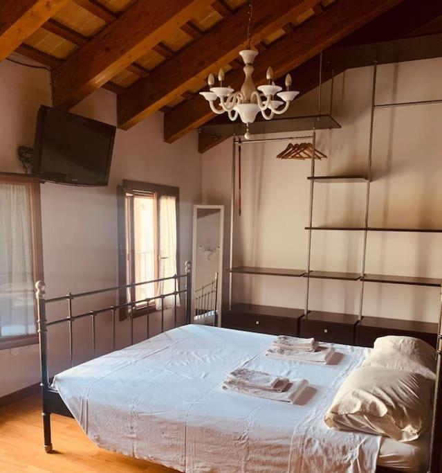Ferienwohnung Benvenuti In Casa Peluca! Mestre Exterior foto